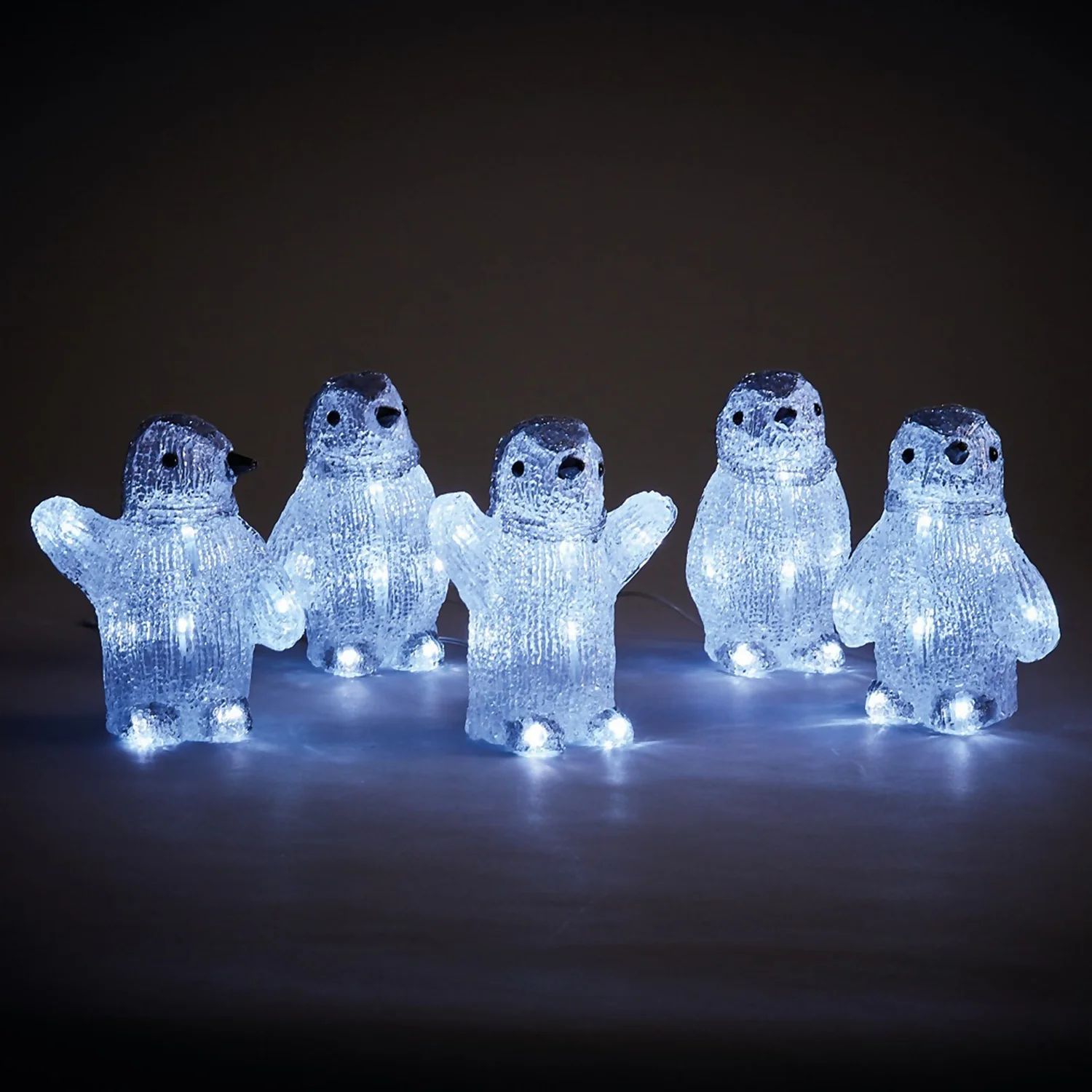 Acrylic LED Penguin Family Outdoor Christmas Decoration - Set Of 5 (Battery Operated) 3 Acrylic LED Penguin Family Outdoor Christmas Decoration - Set Of 5 (Battery Operated)