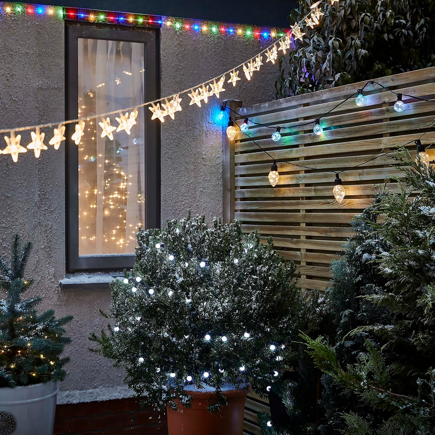 100 Star Outdoor Christmas String Lights - Warm White 5 100 Star Outdoor Christmas String Lights - Warm White - Image 3