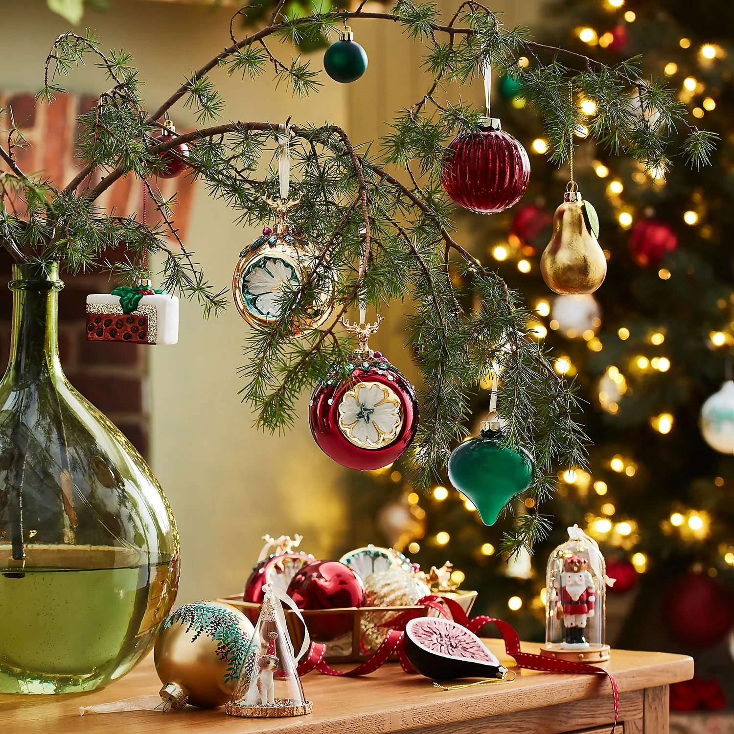 Red Glass Reflector Christmas Tree Bauble - 90mm 4 Red Glass Reflector Christmas Tree Bauble - 90mm - Image 2